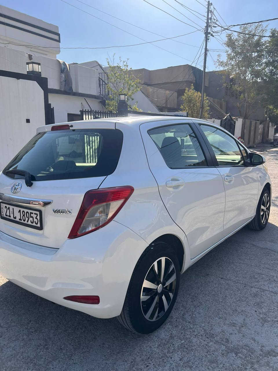 يارس موديل٢٠١٣خليجي
داخل اصفر سنوية جديد دفتر بنزين بي
صبغ مابي بس هلال واحد فقط سعر ٩٤
شراي خابر***********مكان كركوك
للبيع فقط ماراوس ولا ابيع قسط كركوك, العراق
