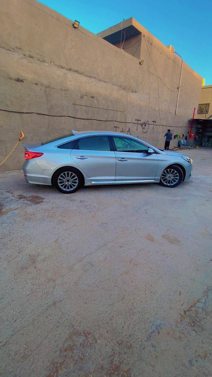 السلام عليكم سوناتا موديل 2015 امريكي بيه ثلاث قطع صبغ فول مواصفات ماعدا الفتحه رقم كربلاء بسمي محرك2400 لاتنقيص ولاتبخير  مكينه وكير خير من الله حداديه جديده مكان كربلاء السعر 115وبيه مجال مامتواجد  على الفيس الاستفسار اتصل ***********
