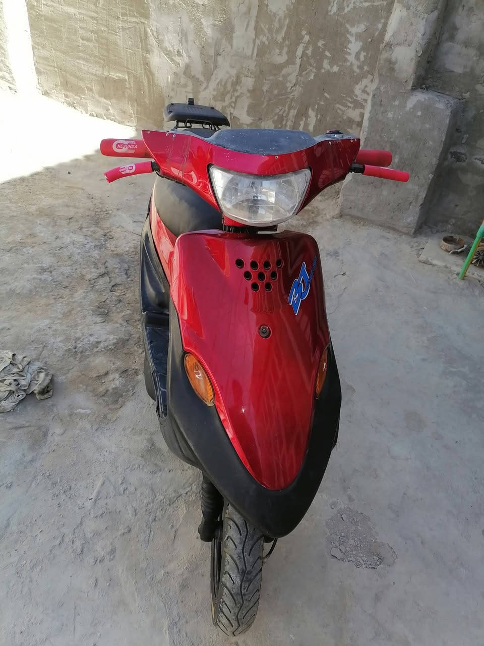 سلام عليكم دراجة بيجي فحل دراجة  جاهزة نكرة سلف نهضة تشك الكاع شك مكينة ناعمة  كهربئيات كلة شغالة  مكان الرميثة السعر 300 وبية مجال بسيط للاستفسار *********** بي وتساب
