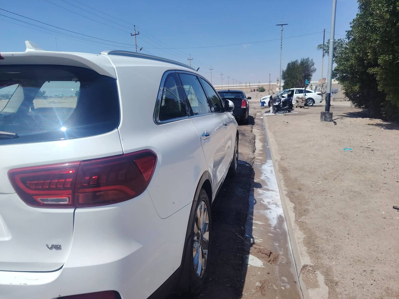 اسلام عليكم جميعت وتحياتي الكم سورنتو 2020 فول المواصفات معروفه الفول تمريد ثلث قطع سيارع معروف مواصفاته سعر 270 وشراي تصل ***********
