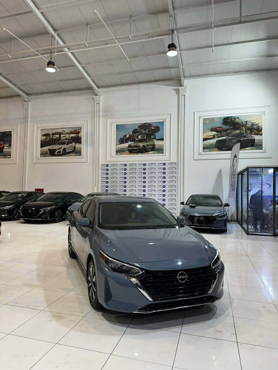 للبيع ومراوس نيسان سنترة موديل 2025 وارد امريكي حادث فقط بونيد بدون دواخل 
ماشية  الف فقط كاتي تترقم شمالي سيارة كلش جديدة بدون اي ملاحضة 
السعر 133 ورقة ومجال بسيط 
عنوان السيارة شارع 100 الاستفسار *********** واتساب
