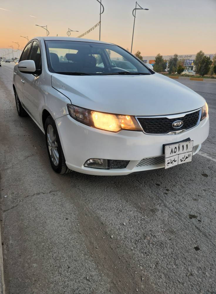 کیا سیراتۆ ٢٠١١ ناو سور ٦ گێڕ  و سوکان ڤۆلیۆم دەبڵ گێڕ و  گێڕ و مەکینەی بە شەرت نەکراوتەوە دوکەڵ نیە  ١٣٥٠٠٠ ڕۆیشتوە لەسەر دەقی شەریکە ماوەتەوە یەک دستە  قرچێکی پێشی هەیە بەس بۆنیتی بۆیاخە  نرخ 101 گەڵا *********** لە سلێمانیم السليمانية, العراق
