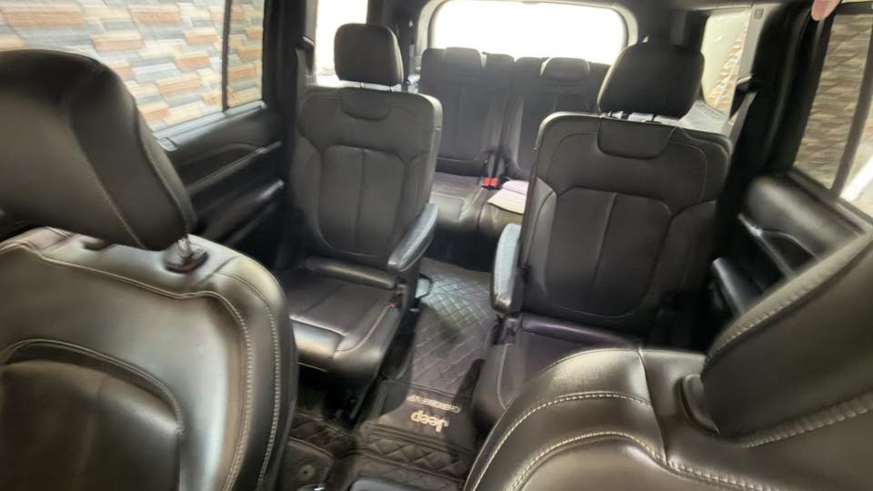 سلام عليكم جيب 24 ماشيه 7 الف
1 —- 5 بصمات
2  صندوق كهربائي
3 خزن ميموري
4 تدفئه تبريد كشنات وستيرن
5 فور ويل 
6 ست كامرات 
7 خمس وضعيات قياده
8 ماسحات تشتغل عند لمطر 
9تشغيل عن بعد + بصمتين 
10 توقف ذاتي عنده رجوع بك
11 حساسات امامي 
12 حساس خلفي 
13 رادار امامي 
14 نقطه عمياء 
15 قياده ذاتيه
16 شاشه جبيره كار بلي
17 شاحنه لا سلكيه
18 أنار محيطيه 
19 بنرامه جبيره
20 سايد بريك كهربائية
21 شفتات بل ستيرن
22 تبريد مركزي 
23 فول زراگات عل كامرات 
للعلم بعد بيه مواصفات 
سياره عله وضع شركه مبدل دهن مرتين
حادثه فقط مال امريكا صبغ بنيد اقل ربع وصارت بيه طخه بل تحميل بل قماره جه وحده شويه 
داخله شهداء بعد تقريب سنه ونص وتتحول جاهز وكاله او تحويل 
سعر 315 بيه مجال 
رقم ***********
