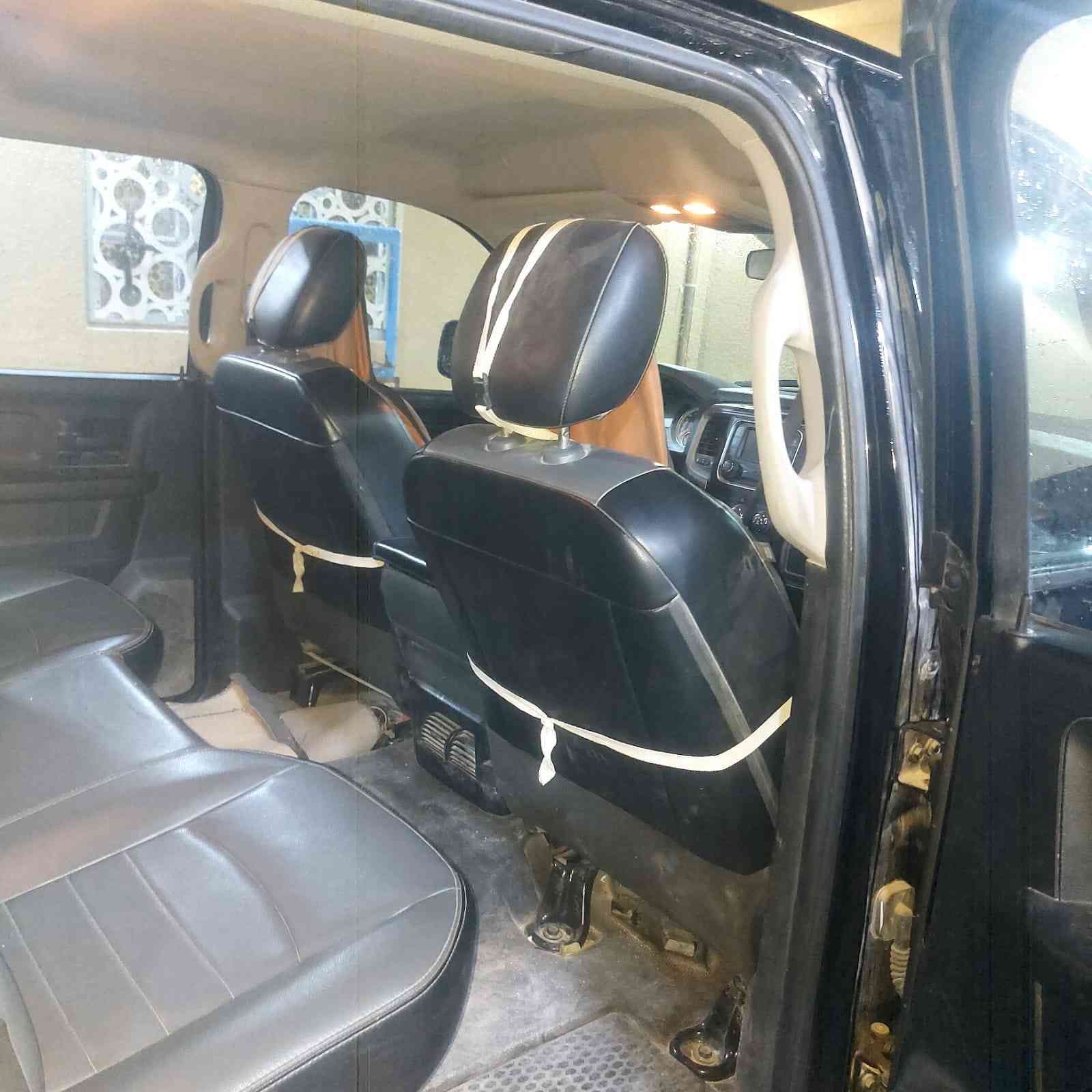 رام كلاسيك موديل ٢١ باب طويل السياره كلين بدون حادث السياره مجنبزه بيه إضافات محرك ٦سلندر رقم شمالي دهوك كامره بلادي دواخل جلد تبريد قطعتين رقم الهاتف وات ساب *********** سعر ٢٣٠ وبيه حك جيه او مراوس
