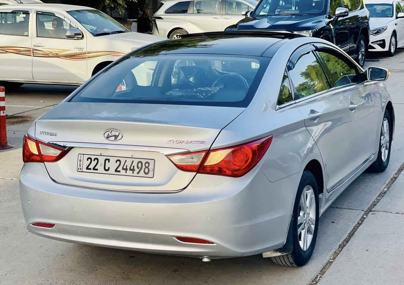 سلام عليكم     فووول 1/1
بسمي تحويل مباشر 
عندي سوناتا 2011 
مواصفات    
فول   بدون ضرر
  
بي 4 مكانات بخ اثر جراد بصبغ
مكينه 2400 دوش 
نظيفه جدا     عليه ادامه كامله مليون ونص  يعني جاهز سياره 
        مكان بغداد 
مجمع 28 نيسان 
                        تحويل وكاله حاظر 
         هاتف ‭0773 040 1060‬        
                                       
سعر 112$
