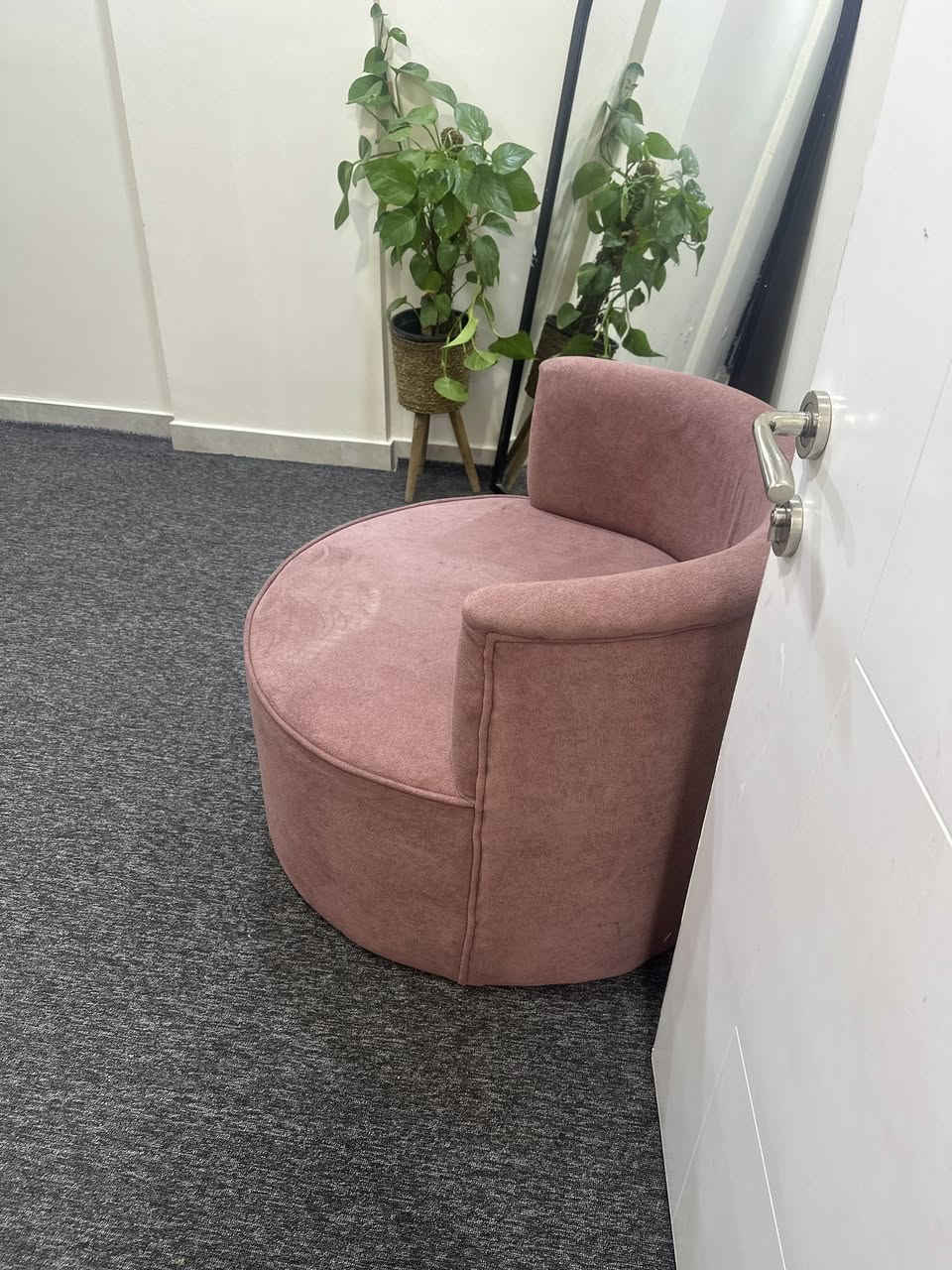 سلام عليكم ميز اخو جديد اخذته ب150 رايده 50
وطبله رايدتها ب25 هم جديده 
مكاني بغداد


**إذا كنت صاحب هذا الإعلان وتريد حذفه لأي سبب، رجاءا أرسل رسالة إلى الدعم الفني**