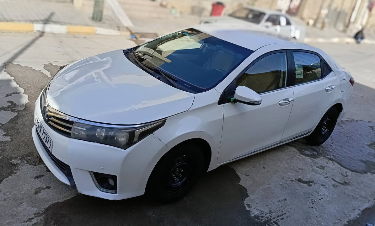 سلام عليكم سياره كورولا موديل السياره 2015 خليجيه رقم بغداد مشروع وطني سنويه جديده  رقم جديد تحويل مباشر بلسم السياره جاهزة من كلشي مكان سياره واسط السياره مكفولة كفالة عامه من ضربة كص نقل جثه والوصولايات والصبغ حزام مكينه ولكير مكفولات تبريد شغال السياره اي نقص مابيه حداديه خلفي امامي جديده تخم تاير جديد السياره فول مواصفات  تحكم استيرن اشاره بلمري بصمه تشغيل ستيراد خاص شركه العامه سعر السياره 118ورقه بيه مجال حك جيه رقم موبايل صاحب سيارة موجود بلنشر 
***********
