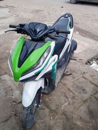 للبيع السعر 350 وبيه مجال الهاتف 07730062350