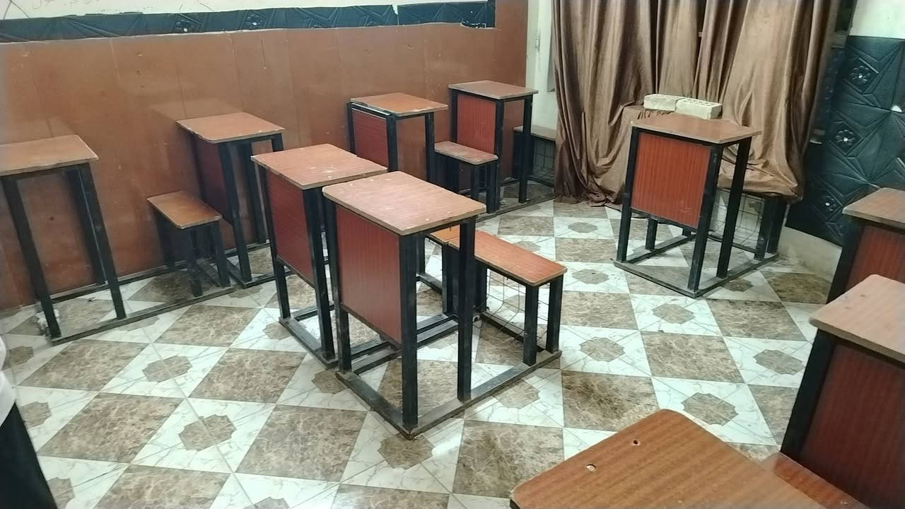 سلام عليكم رحلات عدد ٢٥ للبيع وسبورات عدد ٢ رحلات اصليات مال كليه المأمون المكان بغداد الشعله
*********** واتساب
