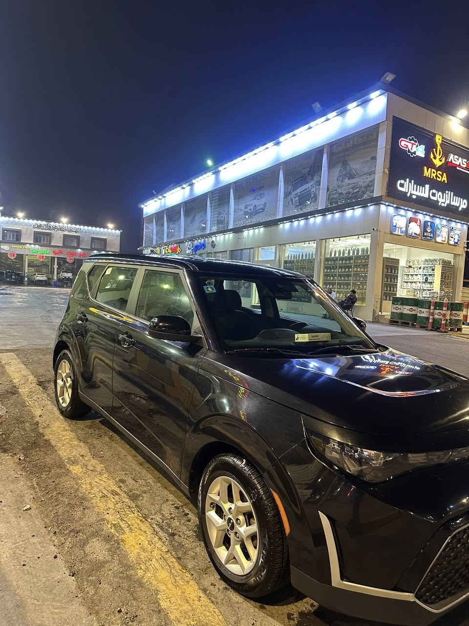 سلام عليكم كيا صول 2023رقم البصره سياره حلوه جديد مريكي حادث بس الصندوك سياره تخم داير حداديه جديده السعر165 وبيه  مجال مراوس حسب القناعه العنوان البصره الرقم ***********
