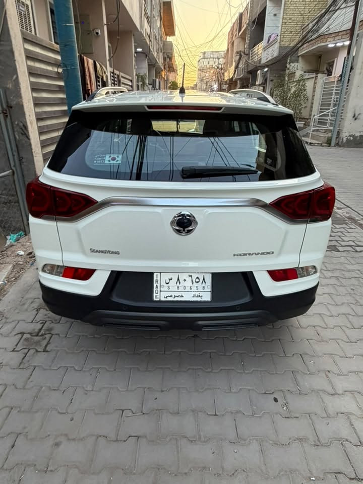 السلام عليكم لدي سانك يونك كوراندو للبيع موديل 22 نص فول السيارة جديدة بعدة مكفولة كفالة عامة ماعدة تكحيلة بالدعامية الامامية والباقي مكفول ماشية 22 ألف تبريد ثلج تدفئة سبير منازل السيارة بعدة على البلاد السيارة ماخذة اقساط اليشتري مالة علاقة بالأقساط لان اني أكملهن كلهن يعني ياخذ وكالة لحد متخلص الاقساط السعر 160 للاستفسار الاتصال على ***********
