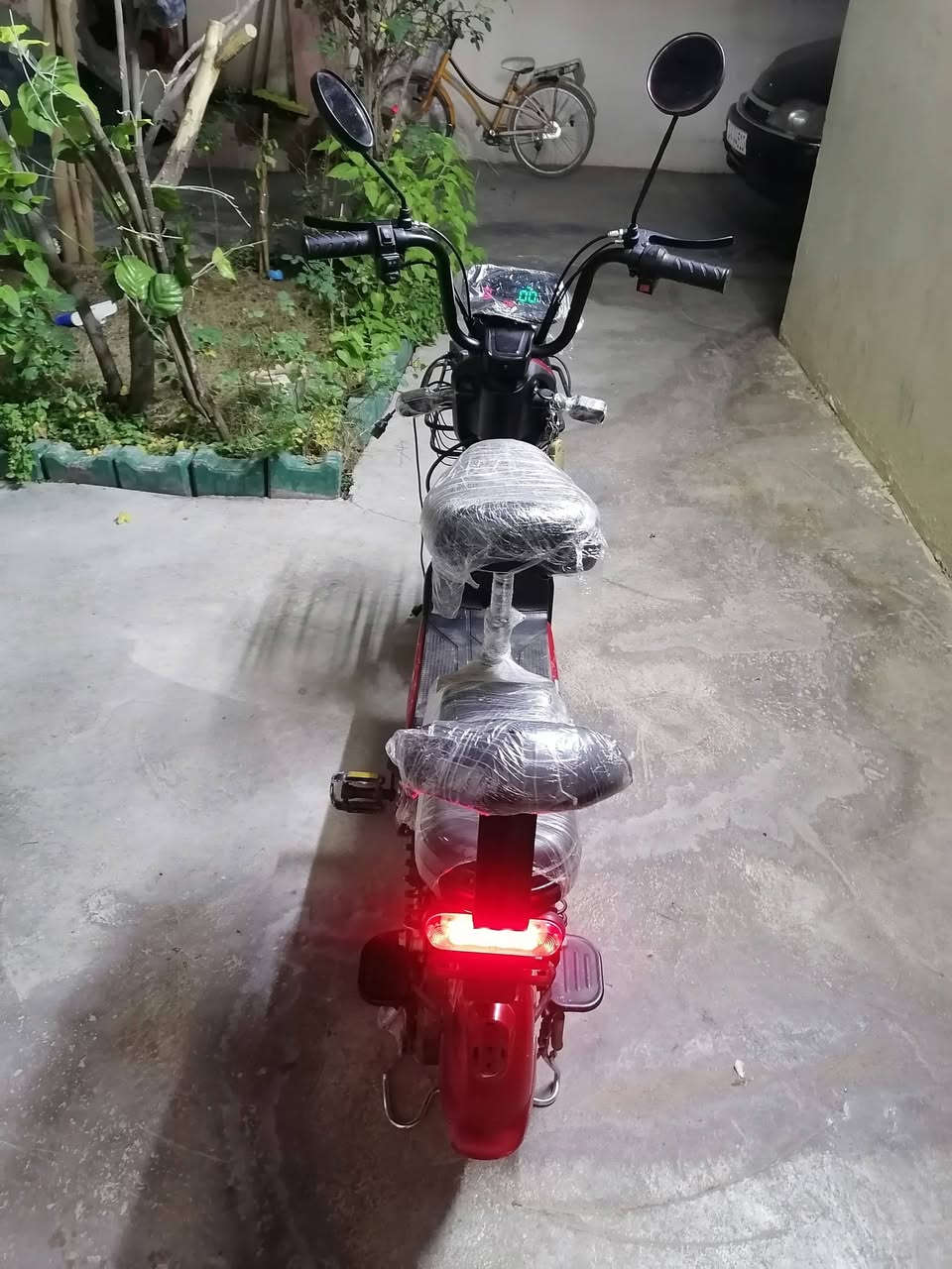 بايسكل شحن للبيع شغال السعر (100) ***********
