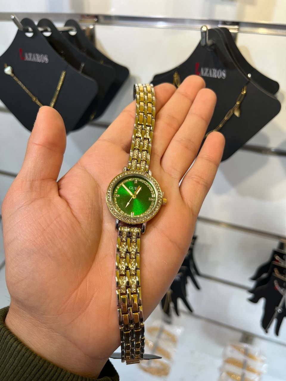 ساعات نسائية 
سعر القطعة 8 الف


**إذا كنت صاحب هذا الإعلان وتريد حذفه لأي سبب، رجاءا أرسل رسالة إلى الدعم الفني**