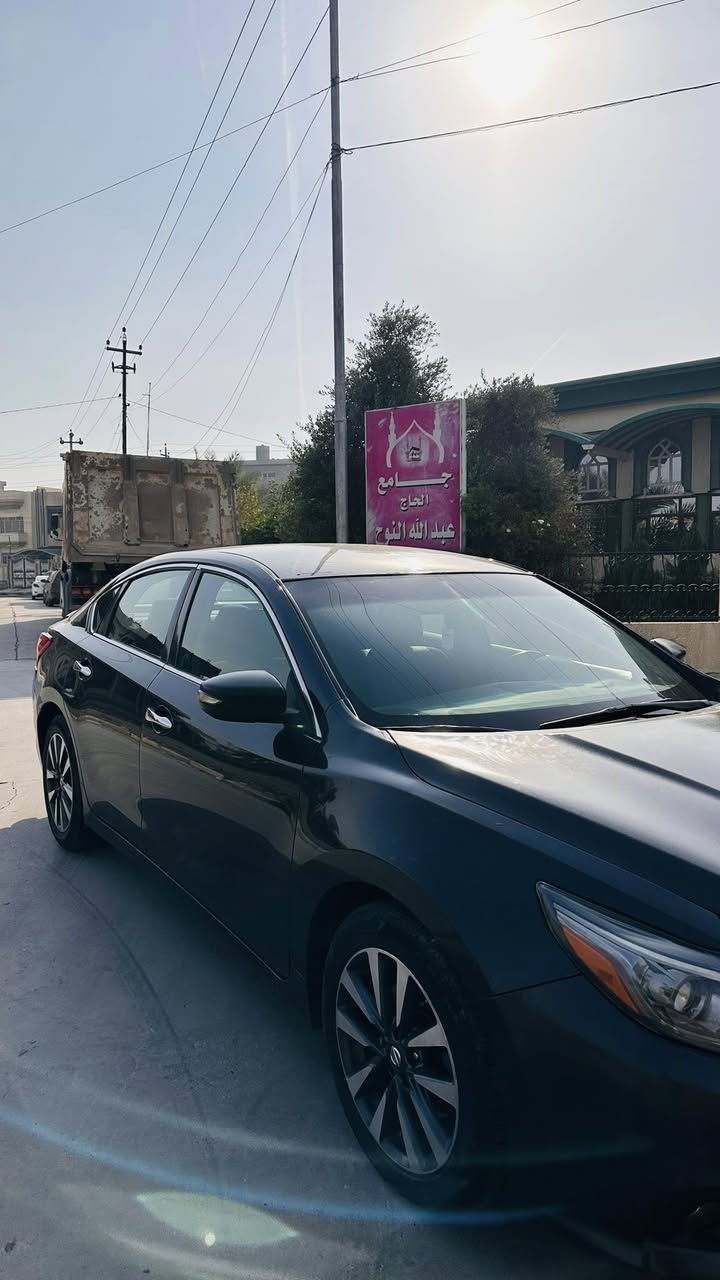 نيسان التيما
2017 
الضرر فقط بونيد بدون دواخل 
مواصفات 
السياره نص فول 
بصمه 
تبريد لمس 
تحكمات ستيرن جهتين 
شاشه 
رادار مرايات 
رقم اربيل جديد 
السياره جهازه طخم امامي خلفي.جديد 
السعر 113 وبي مجال بسيط 
***********
