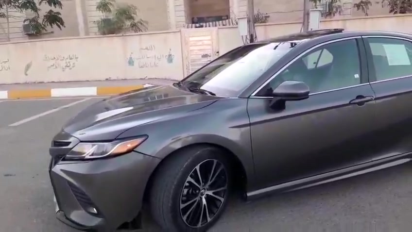 سلام عليكم 
كامري للبيع موديل 2019 سياره فتحه داخل رصاصي بسمي هزه وسنويه جديده سونار موجود بصور سياره مناقصه شي 
محرك كير مكفول سياره خير من الله  سياره ترهم بيع او مراوس بكامري احدث حسب القناعه مكاني الانبار حديثه اي ستفسار خاص او تصال على رقم ***********

