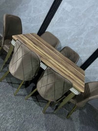 طاولة طعام • ٦ كراسي • ٤ كراسي