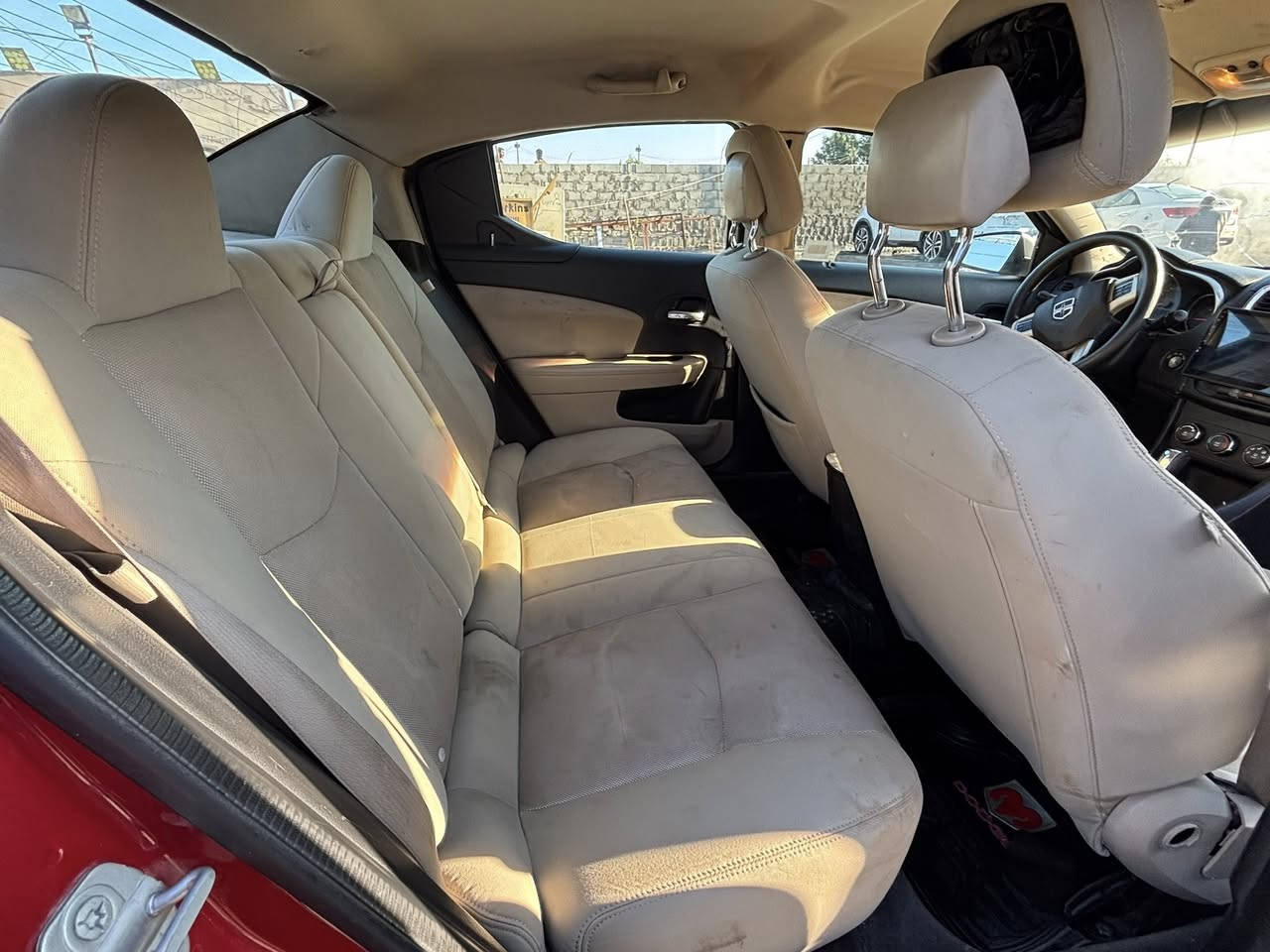 للبيع 
افنجر مديل ٢٠١٤ رقم بغداد عندي بيها وكالة عامة للتحويل مكان السيارة واسط الكوت 
المواصفات 
محرك ٢٤٠٠ محرك وگير خير من الله قبل ثلاث شهور شاد طابوگة محرك مال حاوية صرف البانزين قليل كهربائياتها شغاله تحكم ستيرن السيارة مصبوغة حزام على ايدي صبغتها جمالية وبدلت بنيد اصلي وجاملغ عكس السايق 
تخم تاير وبطارية وعيوة فيت بم قبل اسبوع شادهن  نقصها فقط بطل التبريد يعني تبريدها شغال وفول بس ترتب البطل وموجود بيها 
السيارة متعوب عليها وهاي هيه شوفت عينك تجي تشوفها واذا تعجبك اكون بخدمتك 
سعرها ٨٥ واذا ماعجبك السعر اضيفك واخليك بعيوني 
ملاحظة السيارة وياها غراض ابيعهن وي السيارة  
باور وضفيرة وزوج دبلات وزوج بطاين  تايرات الامامي 
***********
