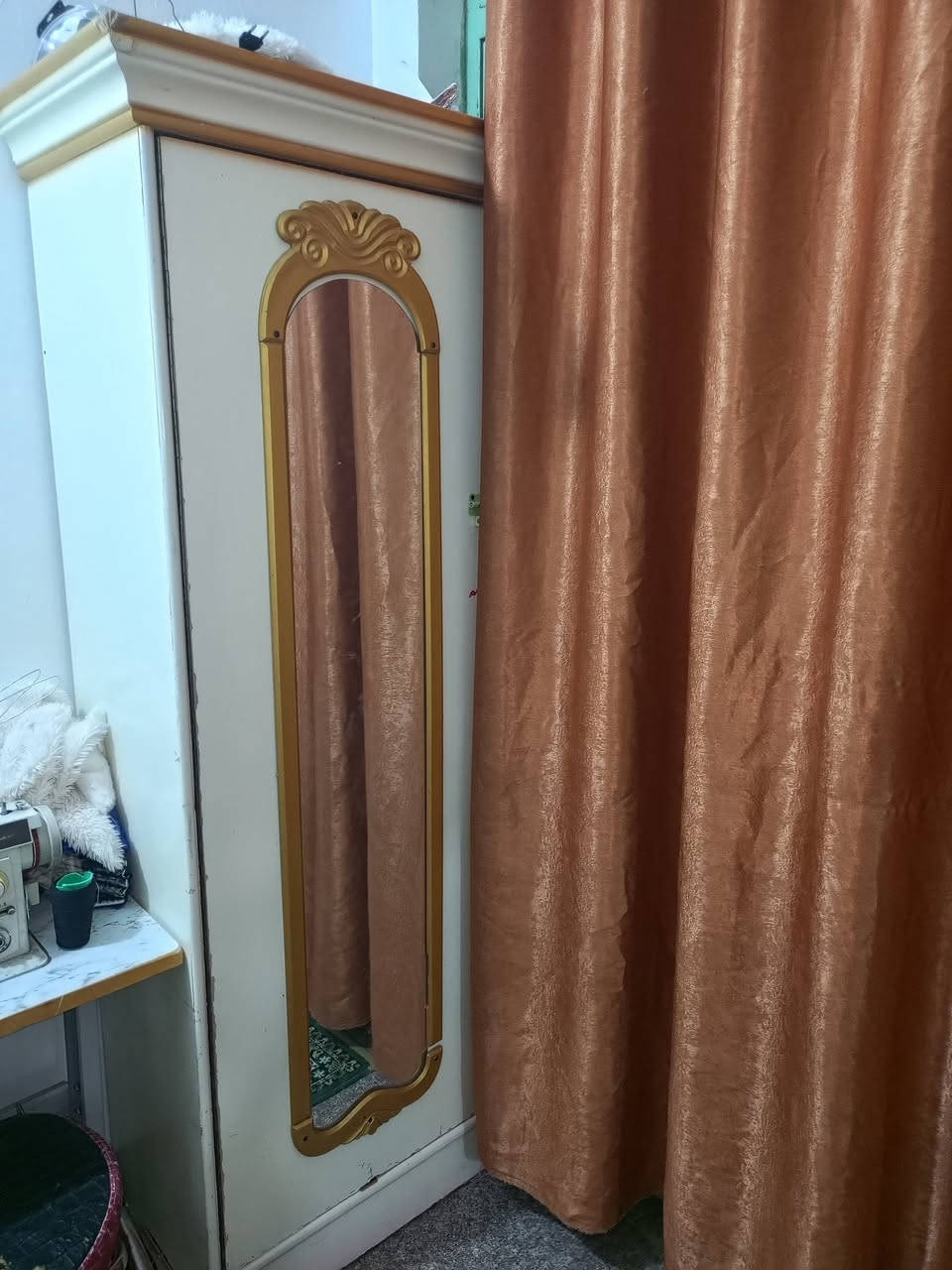 سلام عليكم عندي غرفه نوم مستخدم صاج وياها دوشمه الجربايه غرفه كامله مكاني بغداد سعرها ٨٥٠ قفل غرفه نضيفه الاستفسار الرقم***********
