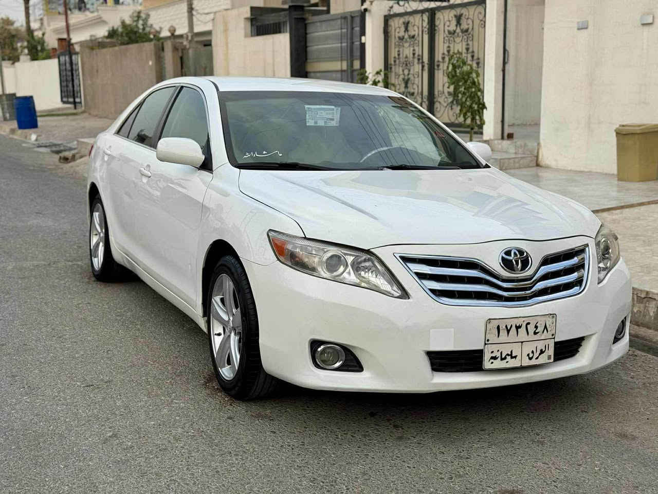 کامری ٢٠٠٩ تەنها ٢ پارچه ي به خي امريكايه ليدراوي نييه  و ٢شوێنی بچووکی تعدیلە  مواسفات LE گێر و مەکینە و تعویل بەشەرت سیارەکە  سعری ١٠٨ وەرەقە و مجال
ژماره م :  ***********
*********** كركوك, العراق
