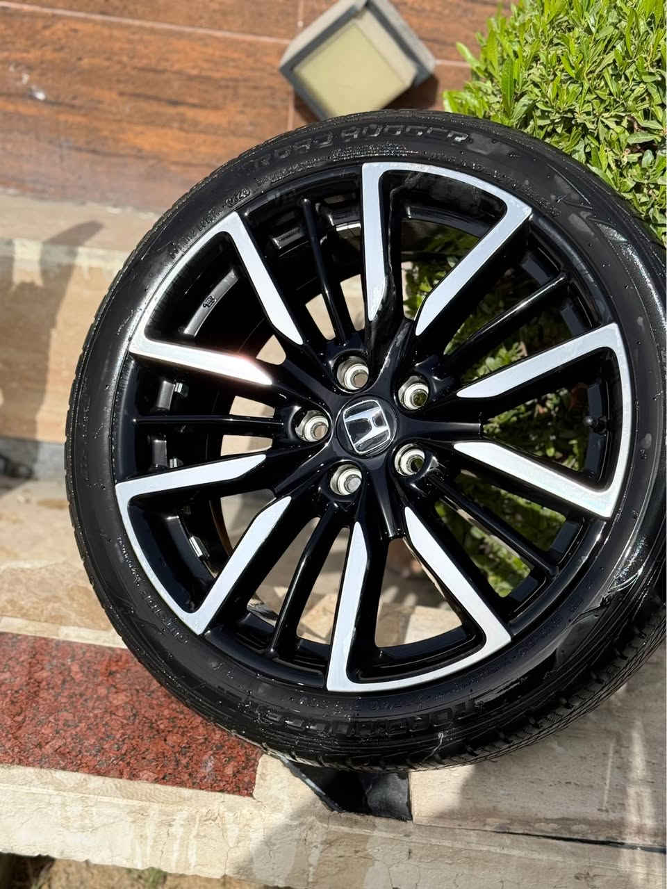 السلام عليكم ويل هوندا اكورد تورنك تخم كامل هوه وتاير سعر ورقتين ونص وبي مجال
*********** بغداد, العراق
