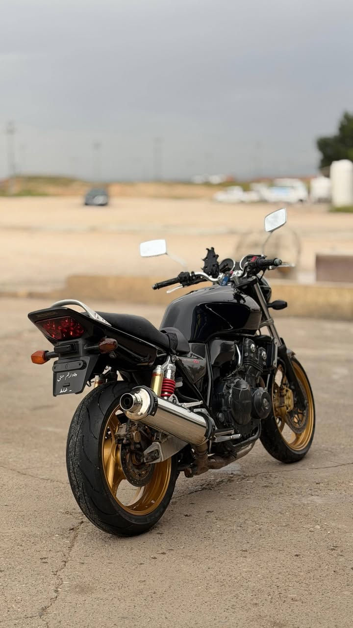 للبيع cb400 جيل رابع مكينه نوزل الدراجه بعد احلى من الصور السعر ٢٩ الشراي يتفضل خاص ويدلل مكان الدراجه ديالى خانقين


**إذا كنت صاحب هذا الإعلان وتريد حذفه لأي سبب، رجاءا أرسل رسالة إلى الدعم الفني**