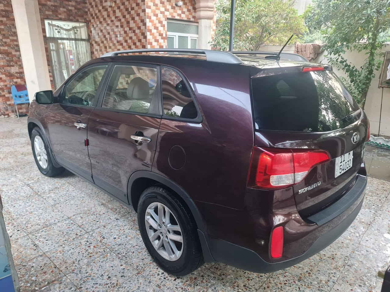 السلام عليكم
للبيع سورنتو ٢٠١٥ مكينه ٦سلندر امريكي رقم بغداد نكليزي بسمي السياره من٢٠١٥ عله أيد كفاله عامه بيهه بس البنيد سرقه والباقي كفاله عامه سبعه راكب  تبريد ثلج حداديه جديدة تخم تاير جديدمكاني حله السعر ١٥٧ وبيهه مجال للشراي السياره جديه وحله من الصور 
‏‪***********‬‏
