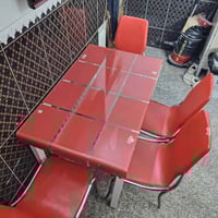 ميز جام حراري تركي مع اربع كراسي ستيل ب80جوه سعره العنوان بغداد البياع...