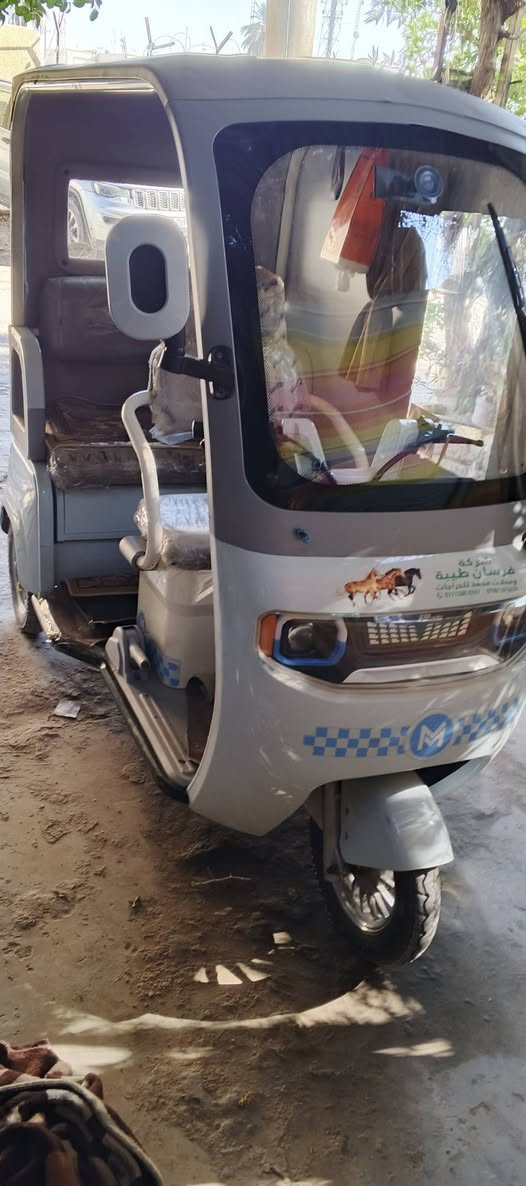 السلام عليكم تكتك شاحن البيع تلفون *********** العنوان كراده شارع النضال قرب الجواز
