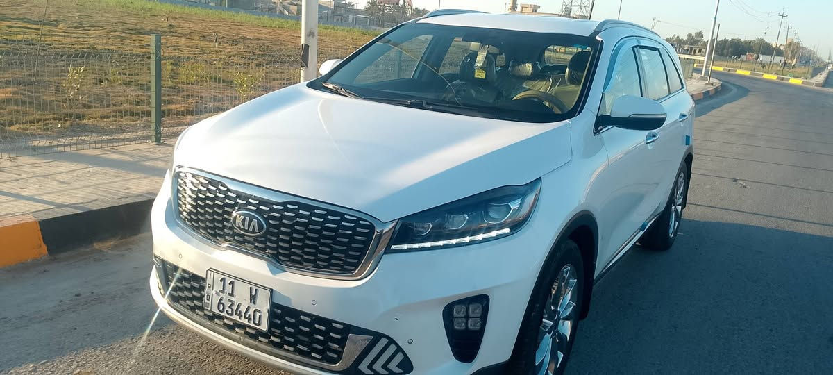 للبيع كيا سورنتو 2019 رقم  بغداد  انكليزي ٦ سلندر  مكفوله من ضربه وصبغ وتبديل مكينه وكير على وضع الشركه  ماشيه 110 الف سعره 240 وبيها مجال بسيط ديالى خان بني سعد اتصال ***********
