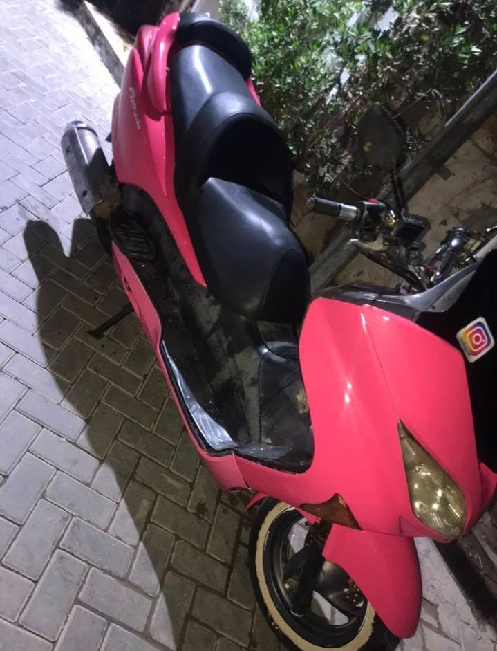السلام عليكم دراجة صفر 8  عميه بلادي محرك حلو لا صرف ولا تنقيص سعر 750 وبيها مجال بغداد مدينة الصدر قطاع ١٧ هاتف ***********
