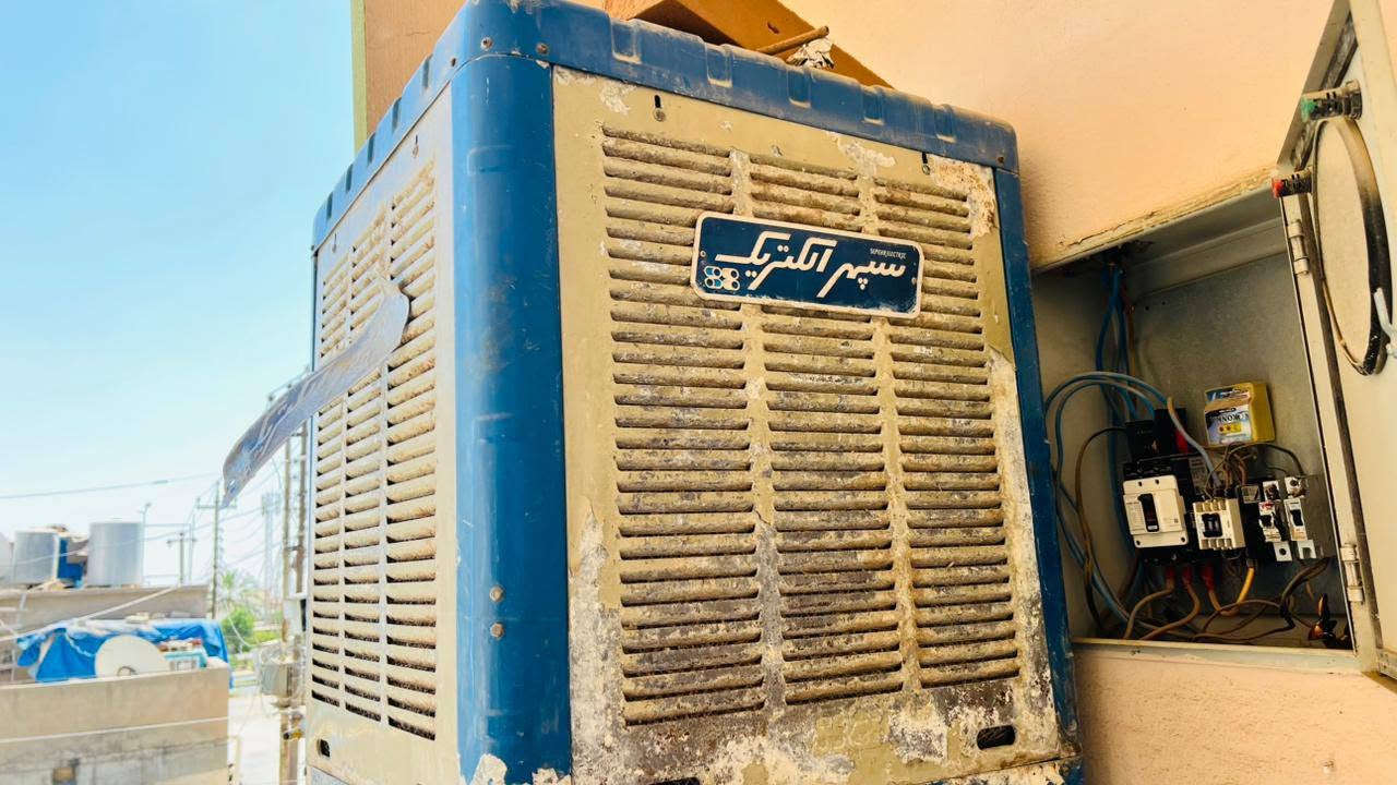 غرفة نوم نضيف للبيع 
سعرها 450بيها مجال
دوشك سفنج 75
مبرده سوبر سرعتين 85بيها مجال
مكاني اسراء مفقودين
***********
