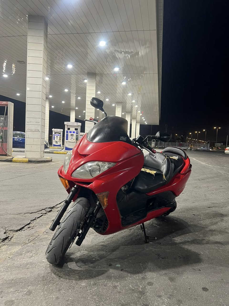 السلام عليكم فورزه08 الدراجه كهربائيات كلها شغاله اشاير لايت بك لايت نكره سلف تشتغل شلعه معدل فول الدراجه مقصها فقط دوشمه للكشن السعر 700 وبيها مجال للطيبين العنوان البصره ***********
