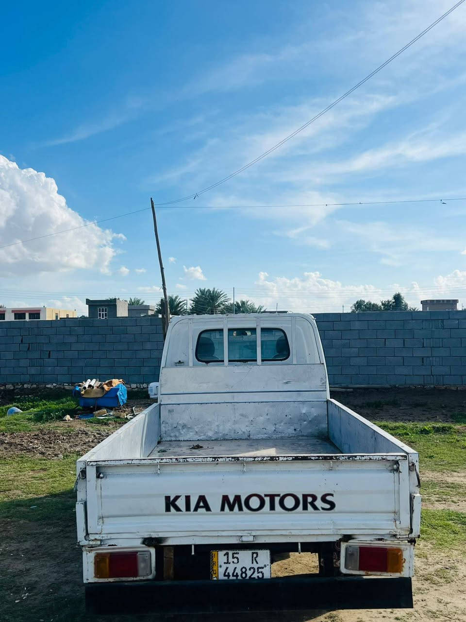 سلام عليكم كيا موديل 2002 مكفوله من صبق   كير محرك كسن سياره جديده شاصي قواطي  مسدده رقم نكليزي سياره بسمي  رقم الأنبار رقمي ***********
