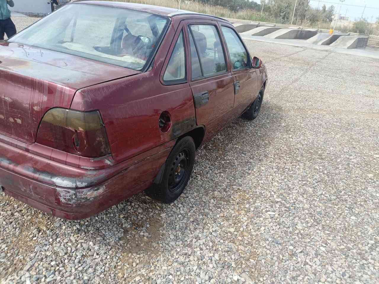 دايو موديل 95 سياره بلاديه كامله مكمله كلها شغاله مكينه جير صدر تايرات كفاله عامهه بدون صبغ وبدون ضربه سعر السياره 18 ورقه مكان السياره ديالى الخالص الشراي يتصل بشرط التحويل الشراء يتصل ***********
