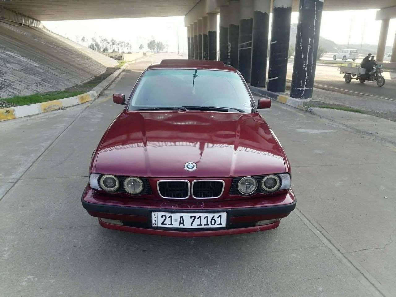 سڵاو برایانbmw525 1992 گێر عادی سڵایت پێش پان سه‌نه‌وی تازه‌یه‌ پیتاقه‌ی بانزینیشی هه‌یه‌ گێرو مه‌كینه‌و ئه‌كسلو ته‌حویلو غه‌رامه‌ی به‌شه‌رت .*********** كركوك, العراق
