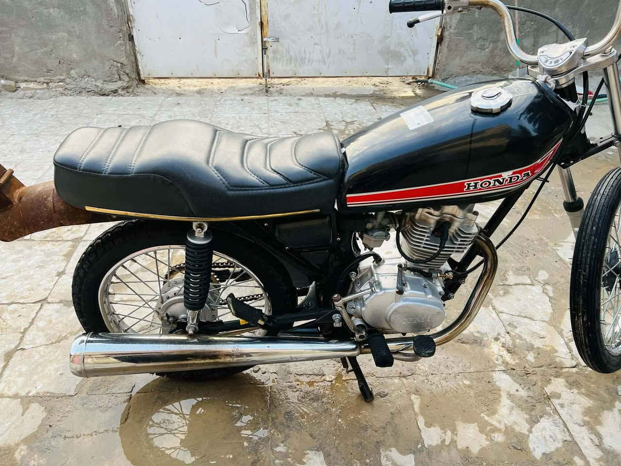 دراجه نامه للبيع شاصيها 20 نامه بلاد وكيلها نوار محركها 21 وغراضها كلها جدد ب750 وبيها مجال دراجه يرادلها ترتيبات بسيطه هذا رقمي *********** متواجد بلفيس ليريد يستفسر يراسلني
