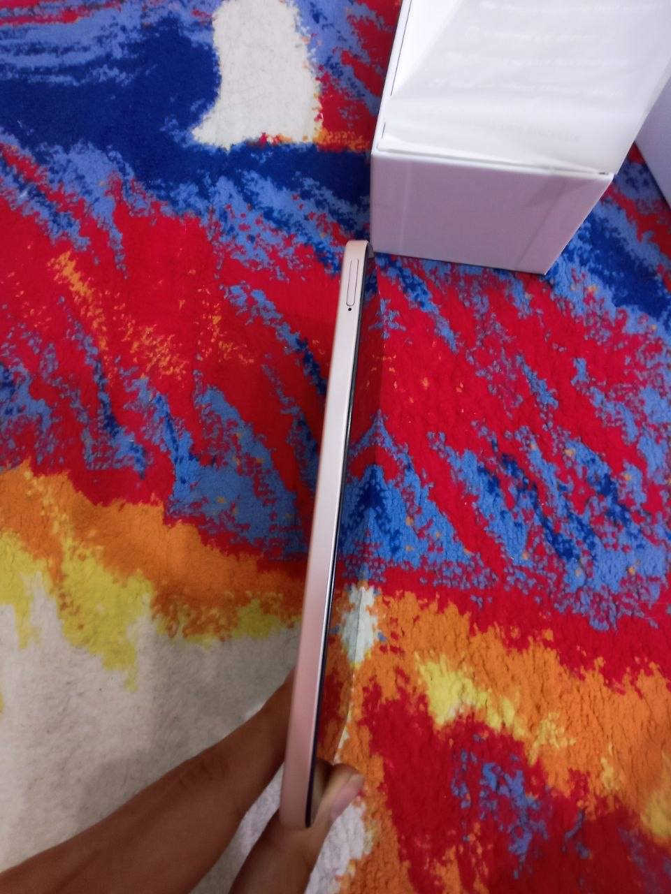 جهاز شاومي ريدمي C15ذاكره (256) الرام (16) البطاريه (6000) مايصرف شحن بصمه جانبية الجهاز انضف من الصور  مكفول من كلشي الجهاز 150 نهايته قفله 
رقمي/ ***********
مكاني/ بل عماره
