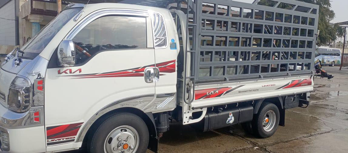 سلام عليكم كيا فحل للبيع مديل (2019 ) تبريد ثلج ⛄️ تدفئه رقم بغداد مداور ثاني يوم تخم تاير جديد صدر 
امامي خلفي جديد سيارة حلوه وجاهزه 
مكاني صلاح الدين قضاء بلد 
السعر 150 وبيها مجال قليل 
الاستفسار اتصل ***********
