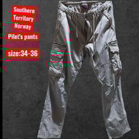 بنطلون كارجو • قياس ٣٤-٣٦ • نرويجية