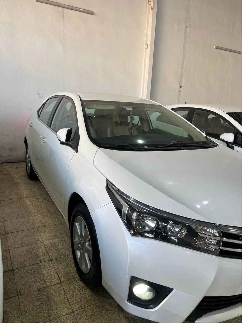 سلام عليكم
تؤيؤتا كرولا
موديل ٢٠١٤
سياره هيجي بوياغ نيه
فولي بي سلايته مكينه كه وره يه بيلاد
كيرو مه كينه و ته بريد به شه رته
مكينه نه كراوه ته وه
به س ماشالله ي ده ويت له جواني
شون هه ولير 
نرخ 138$مجال
بوزانياري زياتر
*********** أربيل, العراق
