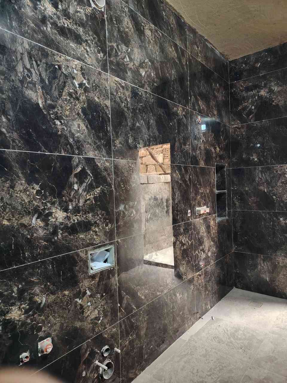 خلفة سرميك درجه اولى مرمر كاشي بورسلين الواح جدران وأرضية وجهات شغل بليزر درجه اولى التزام بلعمل واسعار مناسبه***********
