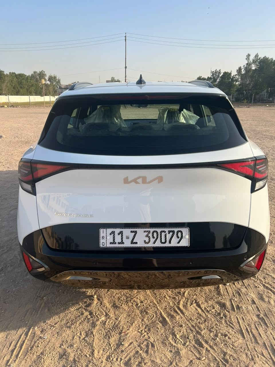 السلام عليكم 
سبورتج ٢٠٢٥ 
 الدولية بلاك ادشن 
فول موصفات قمارة حديد 
ماشية ٢٠ الف 
 كشنات كهرباء /جنطة كهرباء/حساس امامي وخلفي/كشنات جلد /كشنات وستيرن تدفئة/بصمة/
سيارة جديدة وجدا معتني بيها كله محسن 
مكفوله عدا بارد بسيط بالباب ومامبين 

السعر ٢٣٧ 
مكان السيارة النجف 
للتواصل 
***********
