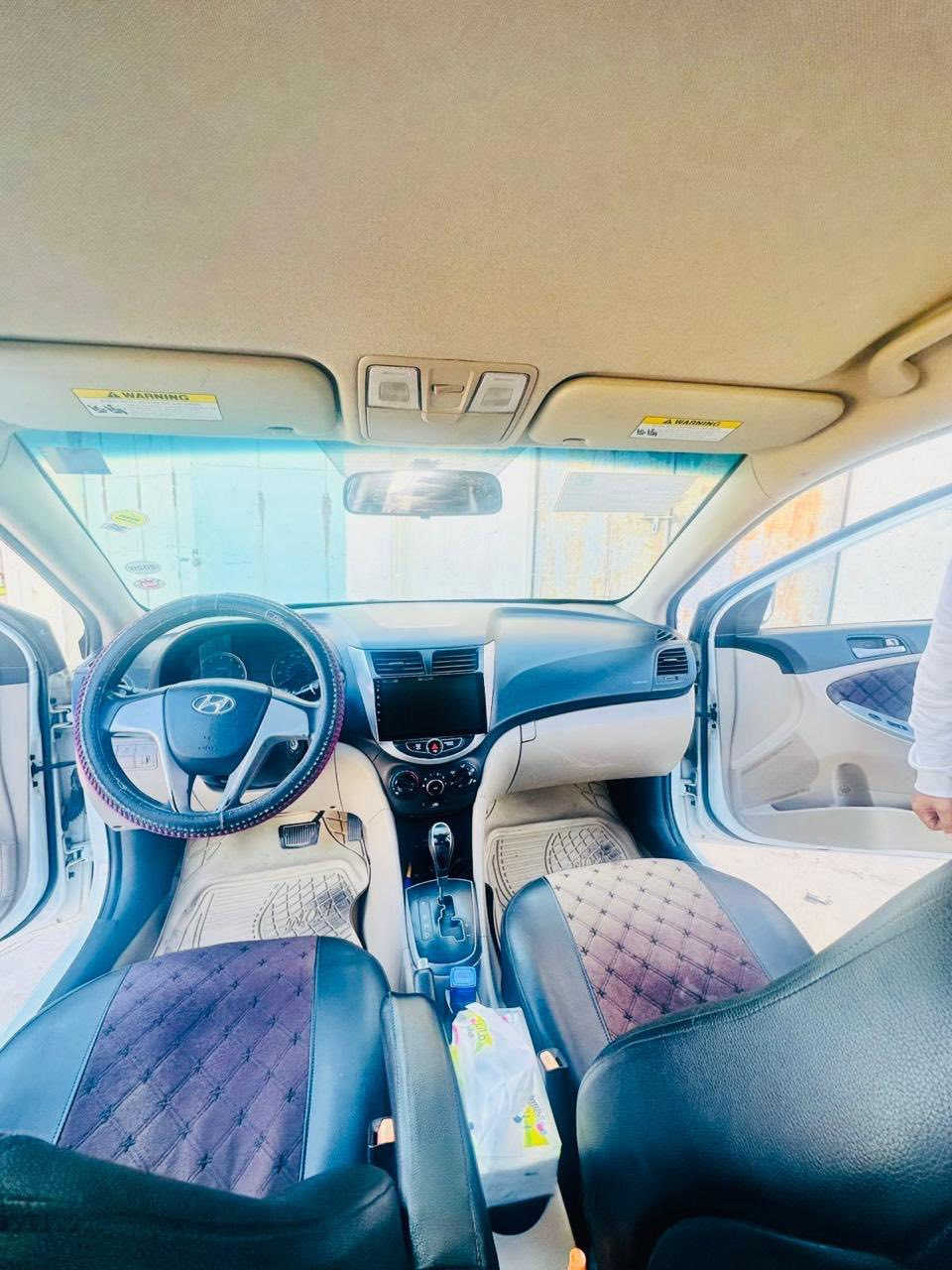 سلام عليكم 
اكسنت 2015 وارد امريكي 1600 ضرر جاملغ امامي وخلفي 
رقم بغداد سنوية  نافذه 2028
تدفئة تبريد
مكاني ديالى 
السعر 90 ورقه بيه مجال بصيط 
***********
