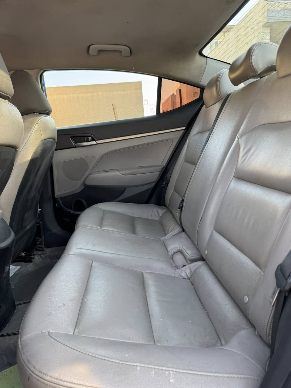 السلام عليكم النترا ٢٠١٨ وارد امريكي السعر ٩٨ ورقة مواصفات شاشة جبيرة 
 كشنات جلد كامرة خلفية تحكمات ستيرن محرك ٢٠٠٠ دوش تبريد ثلج بيها صبغ ٣ قطع رقم بغداد الجديد بأسمي السيارة ترايها حلو ونضيف عنوان حي العدل السعر ٩٨  ورقة الرقم ***********
