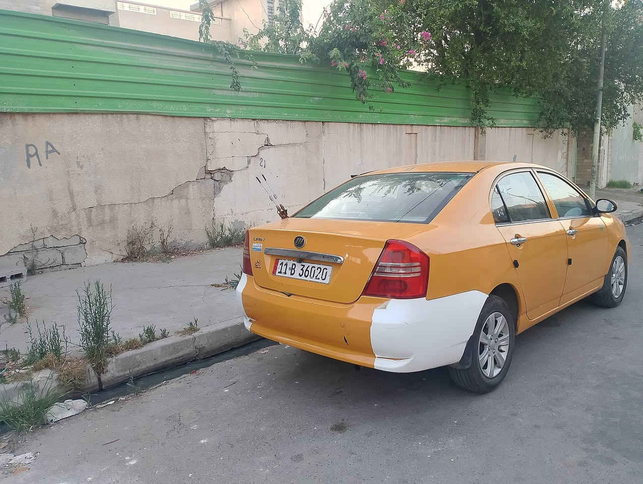 السلام عليكم     ليفان 620للبيع فوال تومتيك مصبوغه جماليه بدون ضرر 
***********      ***********
