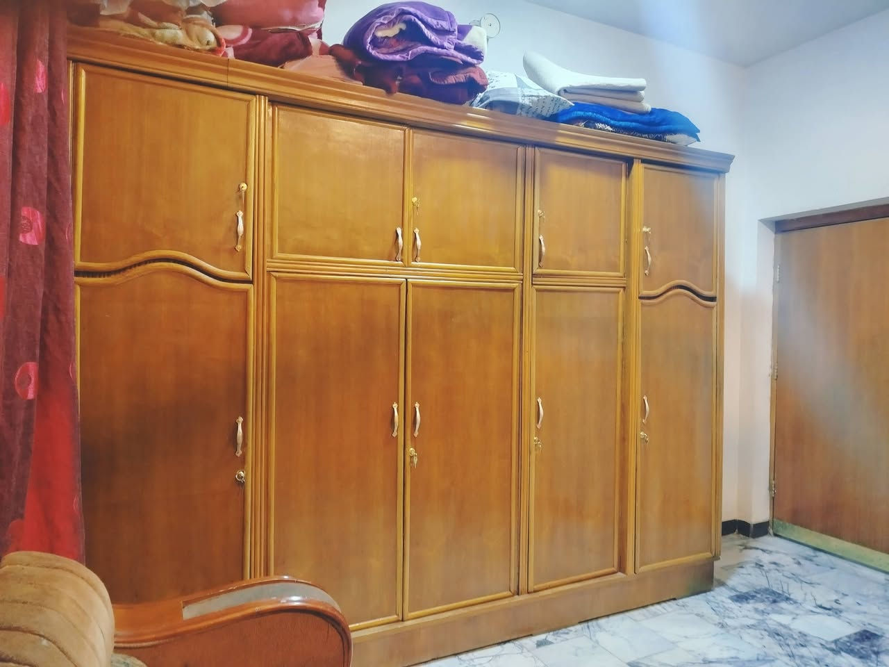 كنتور صاج داخل وخارج نضيف العنوان حلة حي الجزائر ***********. ***********
