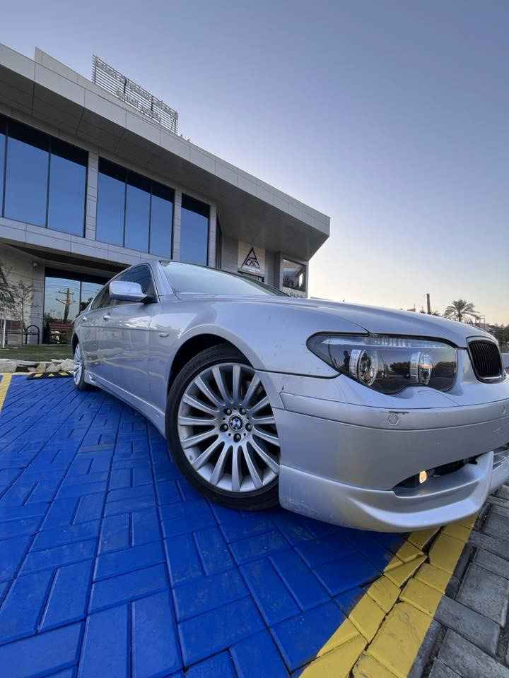 سلام عليكم 
BMW 745i
2003
5 بردات
بيبان شفط
صندوق شفط
بيها نطام AOX
حداده جديده ستوا كملتها كلها جديده 
مكاني بصره معقل 
(السعر125 بيها مجال )
***********
