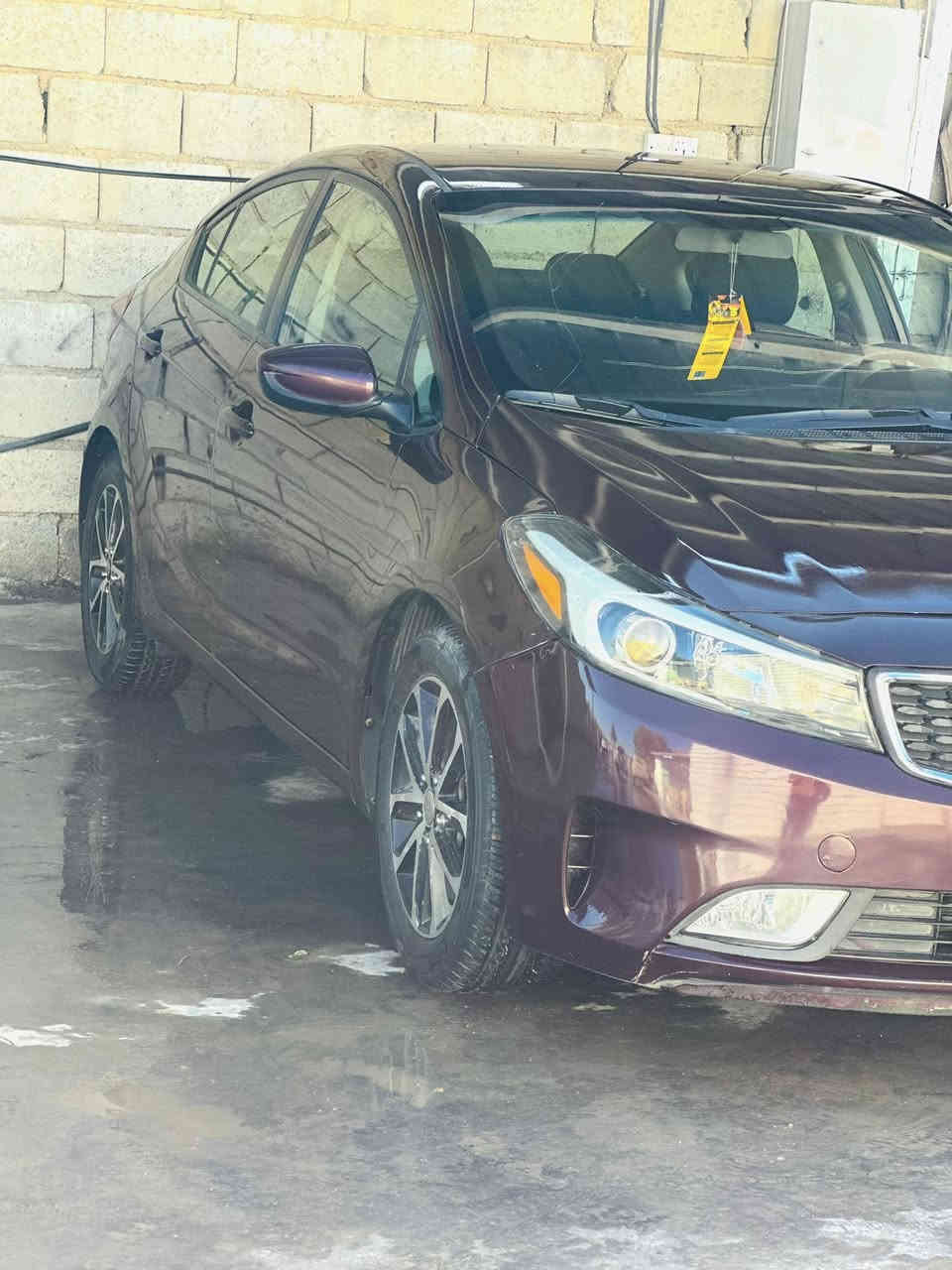 سلام عليكم لبيع كيا فورتي 2018 لون كرزي رقم بابل تحويل مباشر  وارد امريكي بيه
((3 قطع صبغ بدون أرباك بدون دواخل شاصي لغد مكفول  ))
وجاهزه عله آخر  نصبتها كلش حلوه محرك 2000 دوش ما مفتوح كير At المرغوب 
محرك كير حداديه تبريد مكفول سياره جاهزه ما ناقصه لو برغي كشافات إماميه تحكم استرين  جهتين بلوتوث 
سعر 112 وبيه مجال حك الجيه 
للاستفسار ***********
مكان سياره بابل المسيب
