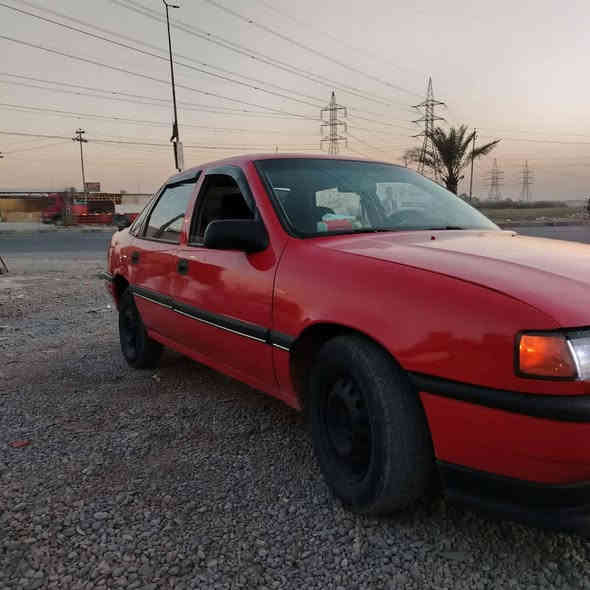 اوبل فكترا مديل 1991كير مكينه شرط كابون بانزين بيها شرط التحويل سعرها 38قفل صبغ جماليه فقط***********
