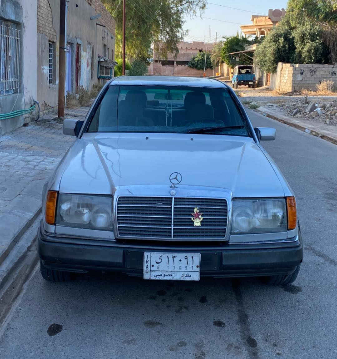 سلام عليكم مارسدس دب موديل 1985
كير ومحرك بطه VVT اب شرط لا صرف لا بخار كهرباىيات كله شغاله تبريد ثلج ❄️ صدر امامي خلفي جديد تخم تايرات جديد ويل جديد سياره معمره جاهزه ما ناقصهه برغي #شرط_التحويل هزه جديد غرفتهه  حلوه جديده سنتر لوك عل سويج سياره جاهزه وجديده مال جناي بطاين جديد جامات كهربائي #سعرهه_42_وبي_مجال مكان السياره ديالى ناحيه السعديه الجبل اي استفسار  اتصل ***********
